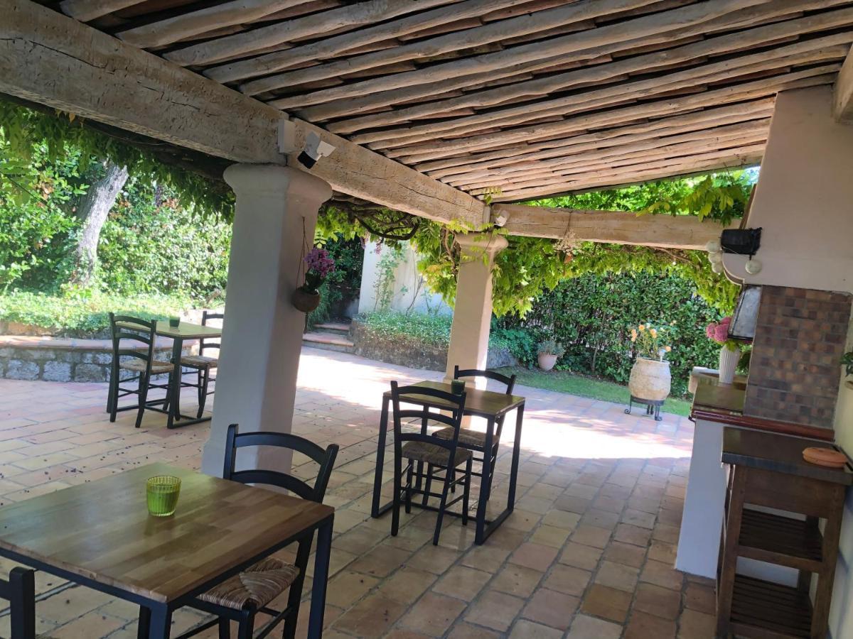 Le Mas De La Source Bed & Breakfast Mougins Dış mekan fotoğraf