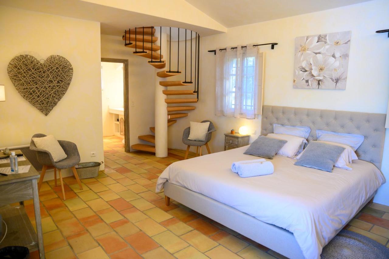 Le Mas De La Source Bed & Breakfast Mougins Dış mekan fotoğraf