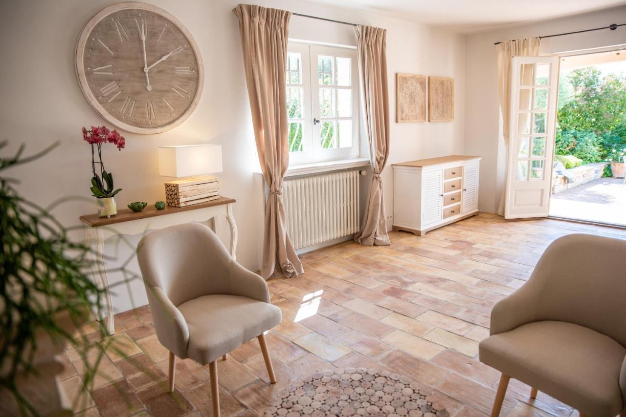 Le Mas De La Source Bed & Breakfast Mougins Dış mekan fotoğraf